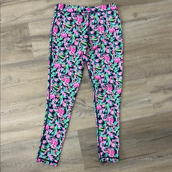 Lilly Pulitzer Floral tropical Kids Luxletic Leggings size XL 12-14 - Picture 6 of 10